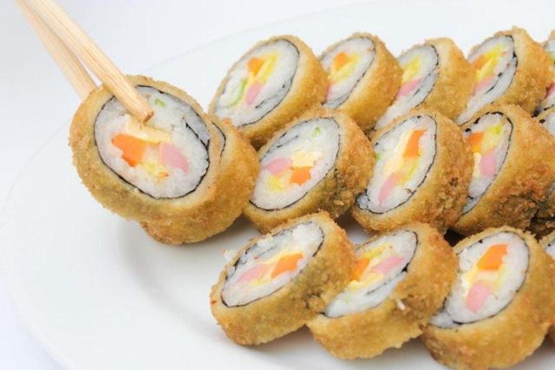 Cách làm kimbap chiên xù ngon